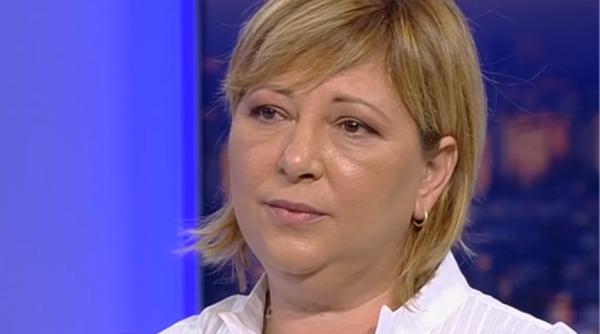 mirela voicu poveste emotionanta cum a fost adoptata la doar doua saptamani de viata au facut un simplu act notarial si m a adus acasa