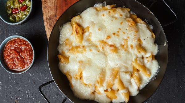 paste cu branza topita si rosii cherry la cuptor gust divin este atat de simplu