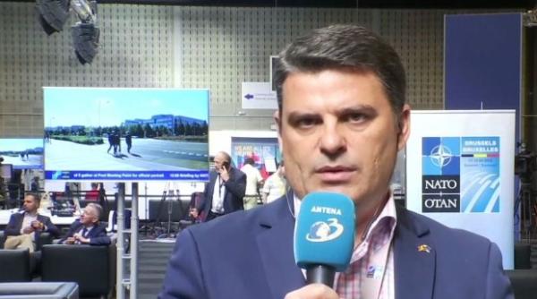 radu tudor ministrul muncii isi publica numarul de telefon pe facebook apoi da vina pe mircea badea