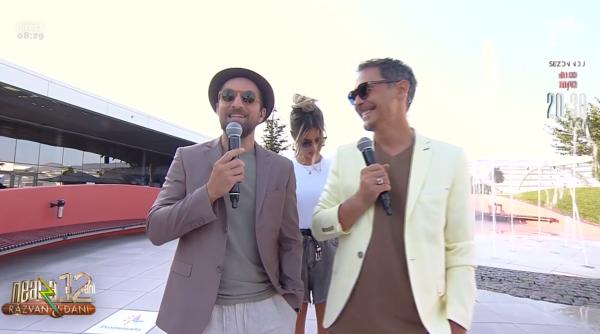 ramona intr o bluza mult prea transparenta la neatza otil sa nu mai spui vremea ca vedem si noi temperaturile