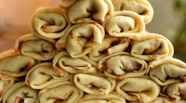 clatite rusesti pufoase desertul caruia nu i poti rezista le vei manca pe nerasuflate