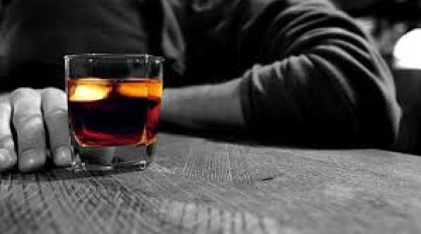 fost presedinte al agentiei nationale antidrog prezent la carciuma lui caine