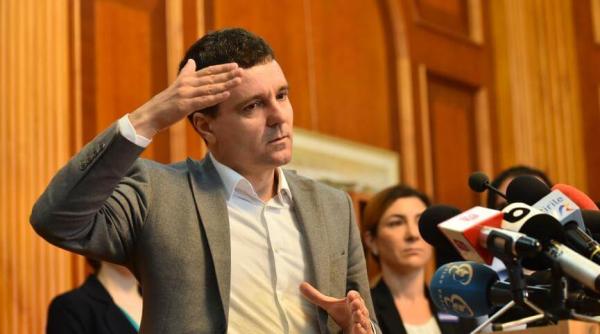 bomba gusa nicusor dan candidatul lui klaus iohannis