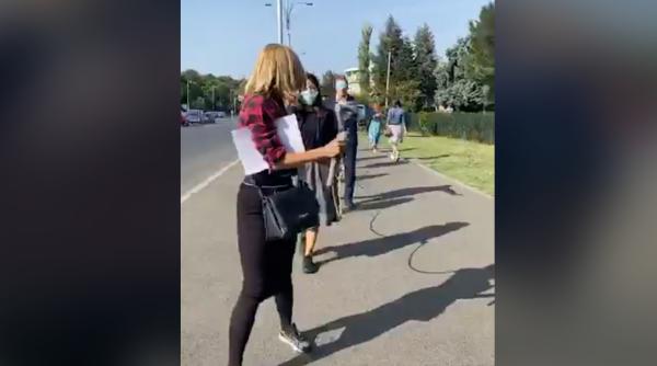 oana lovin codruta cerva si iosefina pascal in lanturi la protestul anti bonita video