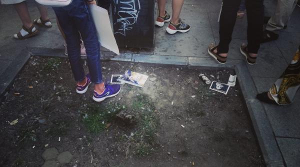 protest anti botnita in piata universitatii s a descoperit cea mai buna arma top secret ce se va intampla cu miile de oameni prezenti foto video