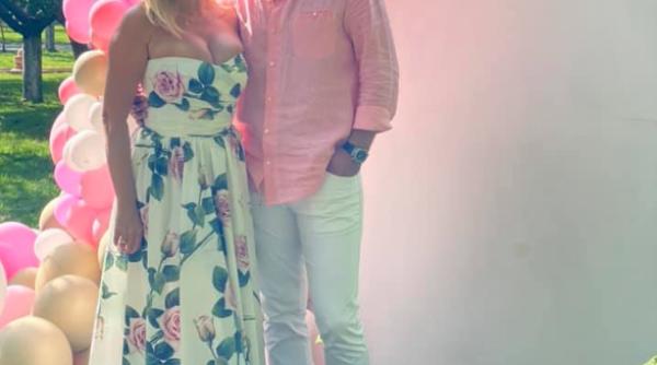 elena udrea  tatuaj cu o semnificatie profunda  deasupra sanilor