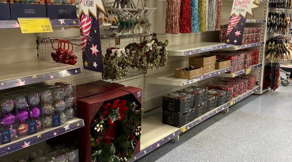 presa din uk scrie ca johnson le a ruinat craciunul efectiv l a anulat