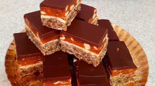 prajitura snickers nu mai e nevoie s o cumperi din magazin reteta de casa