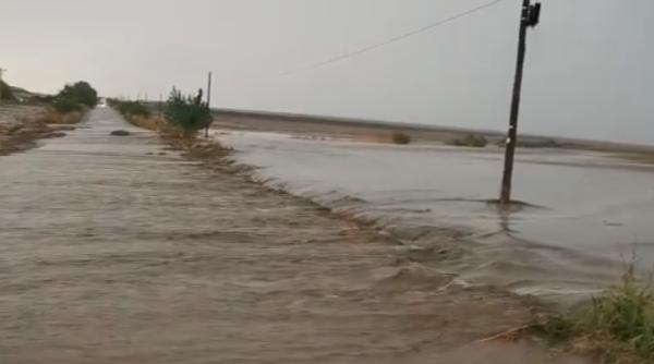 inundatii de proportii in constanta  localnicii au sunat la 112  drum judetean blocat   video