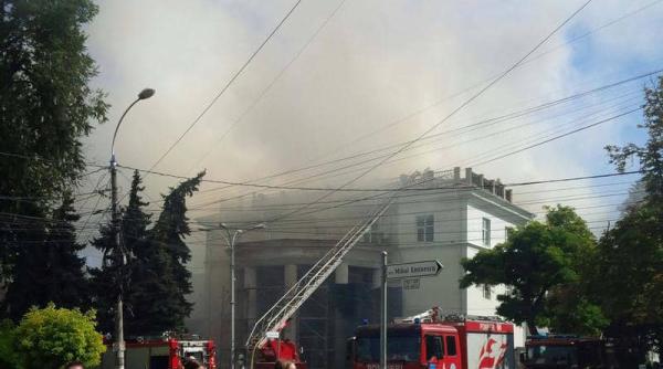 video alerta in chisinau filarmonica nationala mistuita de flacari
