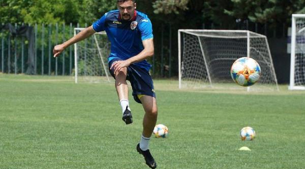 adrian petre facut praf de un antenor roman sa se duca