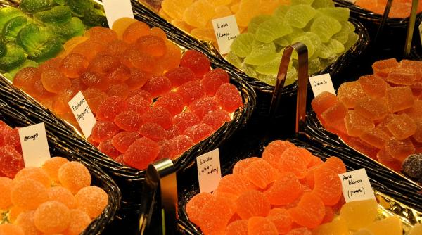 barbat mort dupa ce a mancat jeleuri