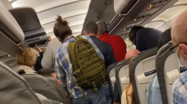 incident revoltator intr un avion plin cu romani care veneau din germania in ce limba sa va spun