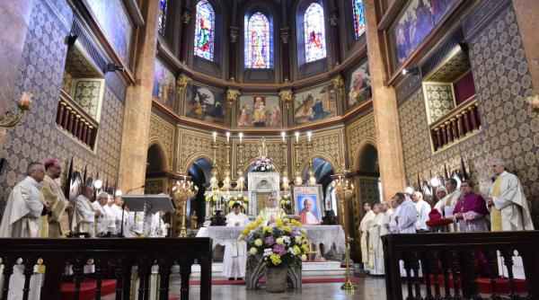 moastele papei ioan paul al ii lea furate dintr o catedrala italiana