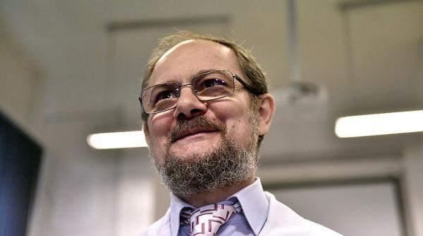 prof dr mircea ioan popa vaccinurile anti covid si institutul cantacuzino academia de sanatate