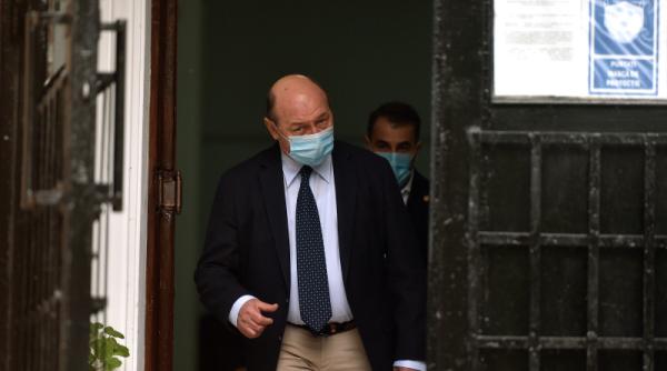 traian basescu pus pe glume la vot ce le a spus bucurestenilor