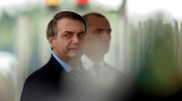 bolsonaro acuzat ca recurge la trucuri economice