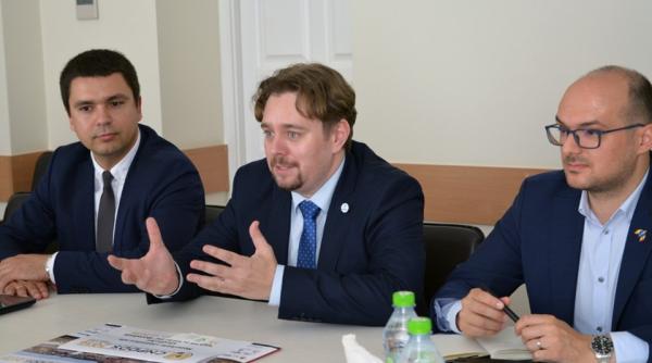 orban  criticat dur dupa ce a spus ca problemele legate de invatamantul online sunt bazaconii