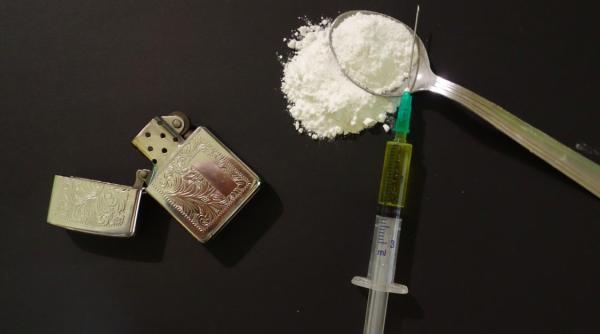 patru tineri au murit dupa utilizarea de droguri politia face un apel ferm