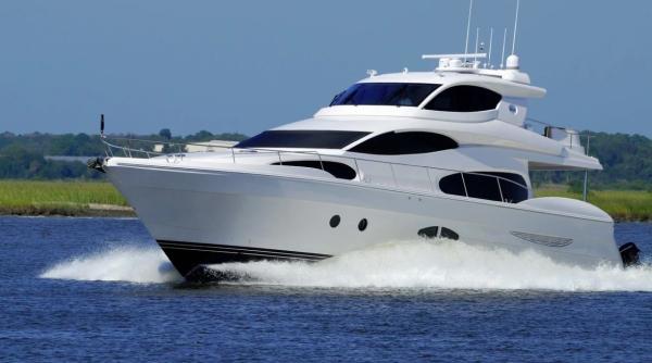 sot de ministru plecat in sua sa si cumpere iaht mi e dificil sa i spun sa vina inapoi