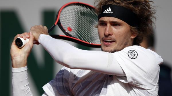 un tenismen a jucat la roland garros in ciuda simptomelor evidente de covid 19