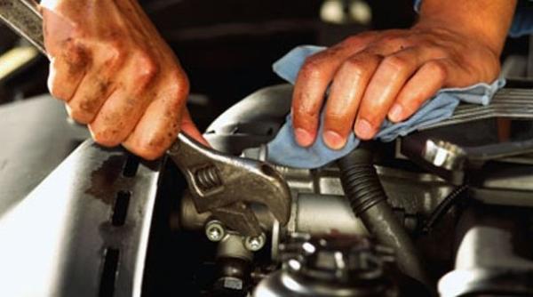 reparatiile de care mecanicii auto fug mereu