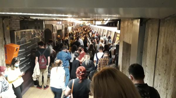 de ce a fost aglomeratie la metrou metrorex reactie dupa valul de indignare