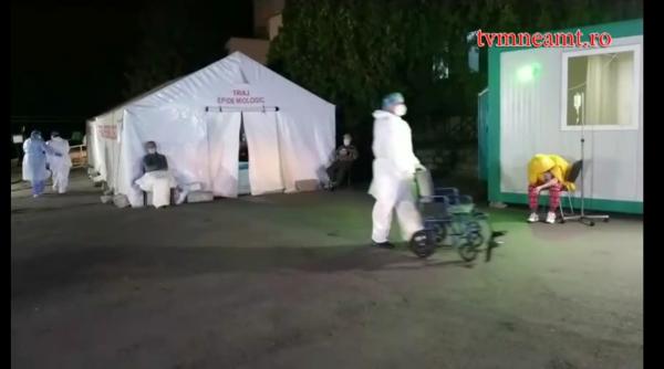 video revoltator pacienti covid tratati sub cerul liber analizele recoltate tot afara