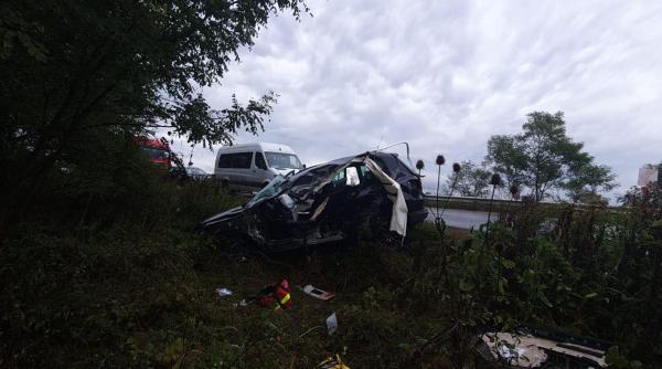 grav accident in sibiu doi parinti si bebelusul lor de doar 2 luni raniti traficul este blocat