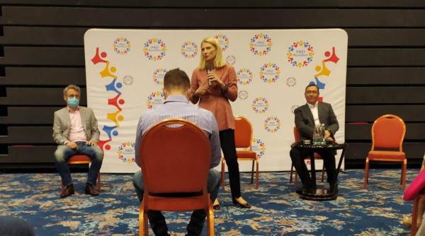 podasca pro romania domnule orban cum va permiteti sa va jucati cu viata romanilor