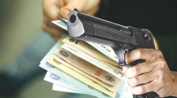 jaf la o casa de schimb valutar din brasov politistii il cauta pe hot