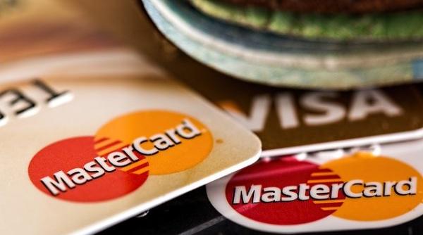 plata cu cardul avantaje uriase cosmin vladimirescu mastercard romania ce s a intamplat in italia polonia si grecia