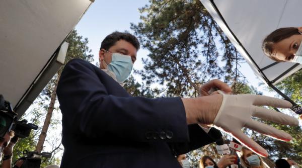 ce spune acum nicusor dan despre scenariul intrarii capitalei in carantina