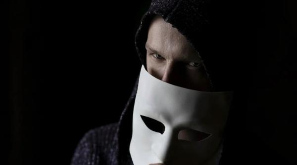 hackerii care se cred robin hood au donat bani furati unor fundatii de caritate