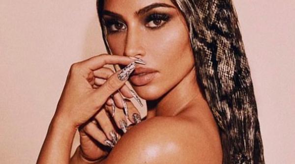 ce inaltime si ce greutate are kim kardashian dimensiuni impresionante