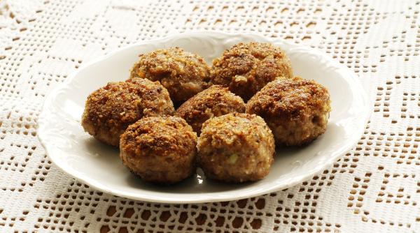 parjoale de peste reteta de chiftele moi si pufoase sunt foarte gustoase