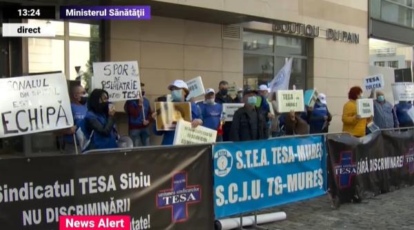 protest 22 octombrie ne am adunat aici pentru dreptate suntem discriminati