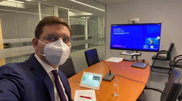 raportul privind educatia digitala prezentat de victor negrescu in comisia pentru educatie si cultura din parlamentul european