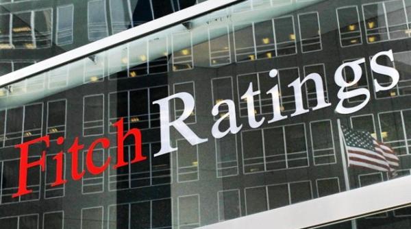 fitch ratingul romaniei la bbb minus cu perspectiva negativa