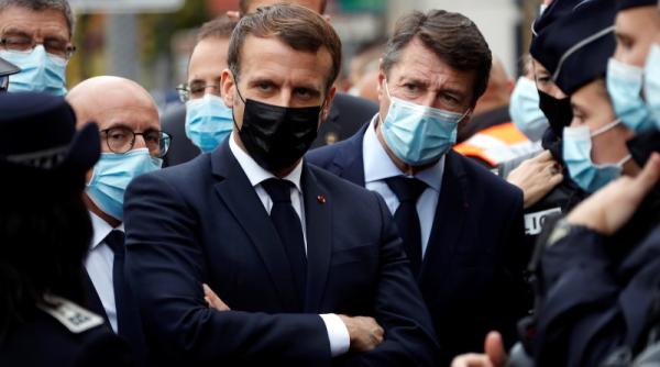 macron i a dat asigurari lui papa francisc dupa atentatele din franta