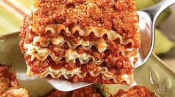 pastitsio reteta de lasagna greceasca pe care o vei adora ingredient secret pentru un plus de savoare