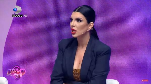 andreea tonciu dezbracata in direct moment penibil taxat dur rezolva ti silicoanele ca s au lasat