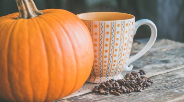 dovleac ta iat i n felii subt iri s i ba gat la cuptor cu miere s i condimente rezultatul te va surprinde total