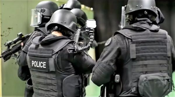 luare de ostatici in moldova interventie in forta a mascatilor video