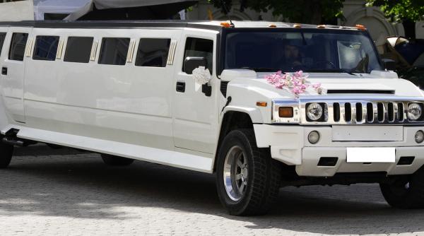 petrecere aniversara in limuzina sparta de politistii dintr un oras din germania