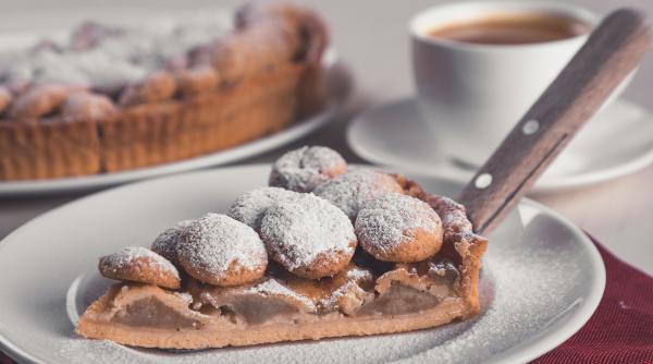 placinta pacatoasa cu mere reteta speciala a evei dulcele greu de refuzat