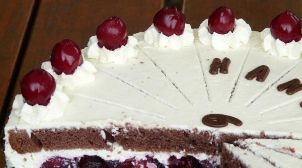 tort lenea cucoanei fara coacere desertul senzational cu visine betive retea bunicii