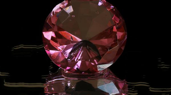 suma uriasa platita pentru un diamant este un record