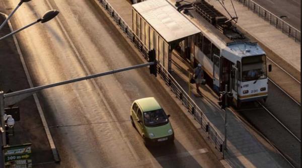 tramvaiele 8 25 si 35 deviate in weekend calatorii preluati cu autobuze