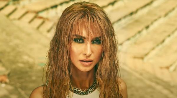 andreea balan desfiintata de oana zavoranu un fan a provocat o nu mai pot cu astea